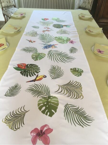 Chemin de table tropical