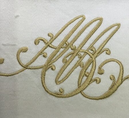 Serviettes de table : les monogrammes
