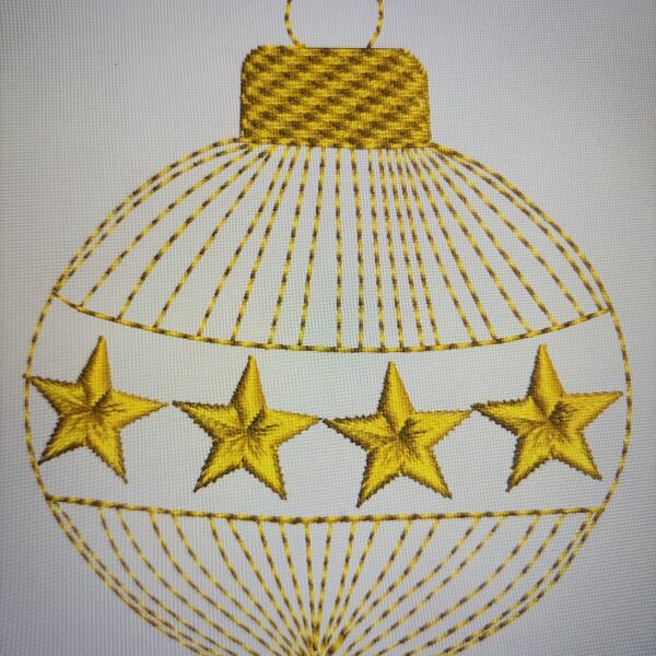 La finesse du fil doré et le jeu des motifs donnent à cette boule toute sa délicatesse.